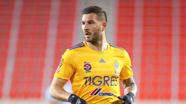 André-Pierre Gignac de Tigres con rostro sorprendido